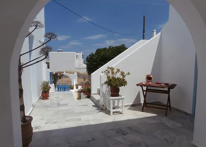 Πανσιόν Sophie Νάουσα